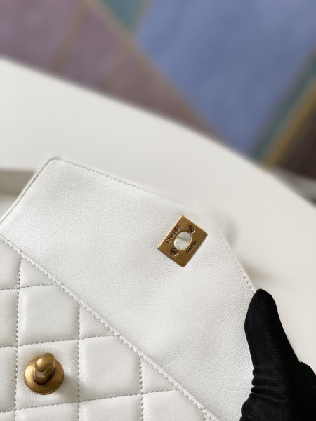 Handbag   Chanel  99009  size  18*3.5*12  cm