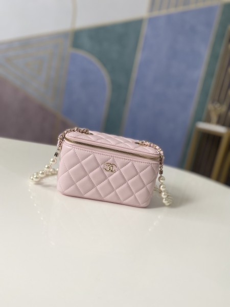Handbag   Chanel  81192  size  9.5-17-8  𝗰𝗺
