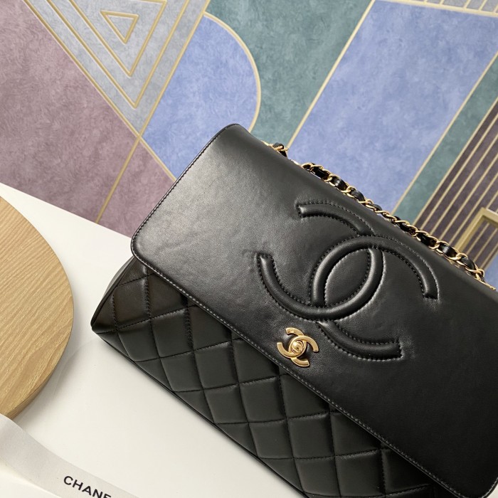 Handbag   Chanel  92233  size 33*11*23  cm