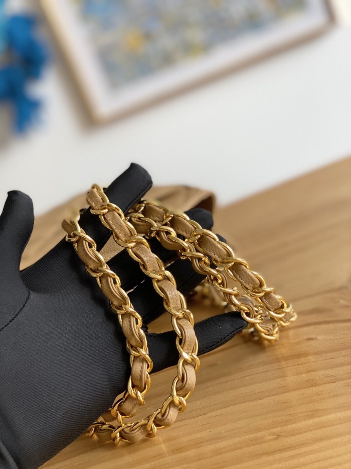 Handbag    Chanel  A98  size  28*9 *23 cm