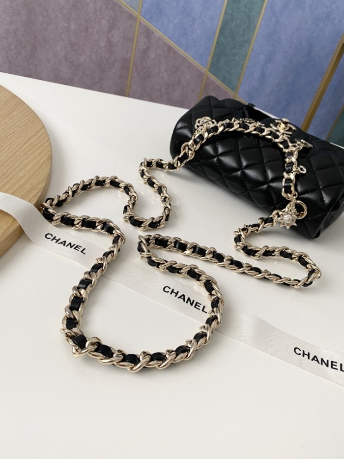 Handbag    Chanel  AS2326  size  20 cm