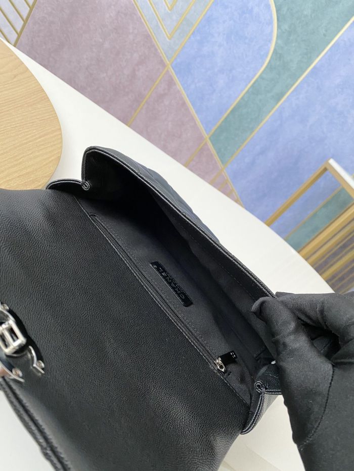 Handbag   Chanel  2303  size  24x16.5x7 cm