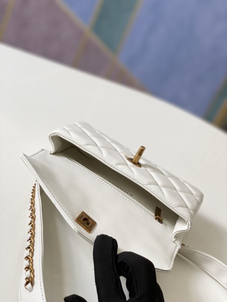 Handbag   Chanel  99009  size  18*3.5*12  cm