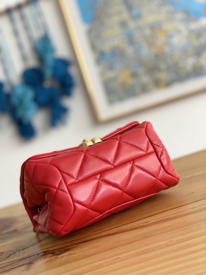 Handbag    Chanel 3365  size  17X11.5X8.5 Cm