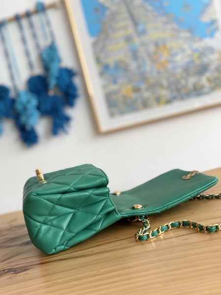 Handbag    Chanel   3366   size  21X13X10 Cm