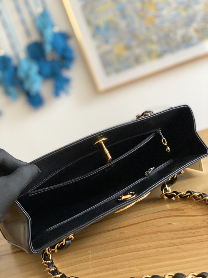 Handbag    Chanel  A98  size  28*9 *23 cm