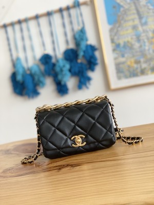 Handbag    Chanel 3365  size  17X11.5X8.5 Cm