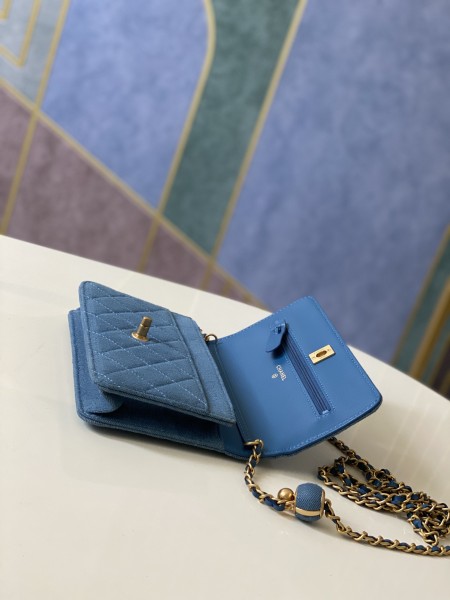 Handbag   Chanel  81174  size 19*12*3.5  cm