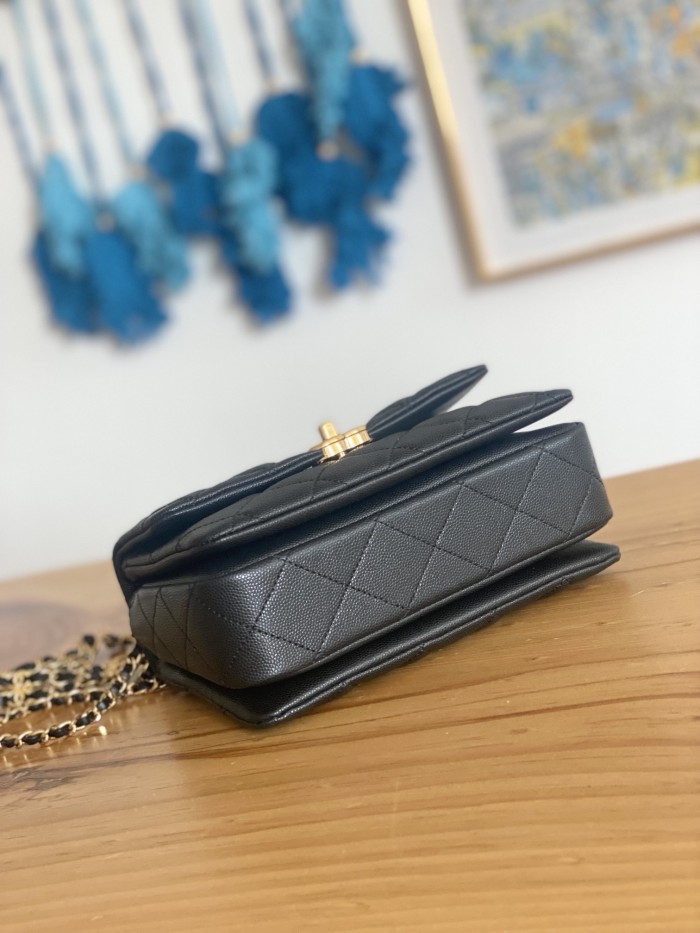 Handbag    Chanel  3580  size  13*20*9.5 cm