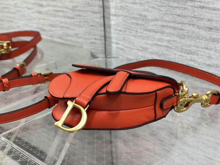 Handbag   Dior  size 12*7.5*5 cm