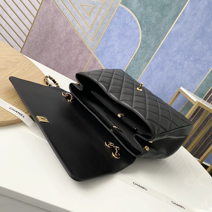 Handbag   Chanel  92233  size 33*11*23  cm