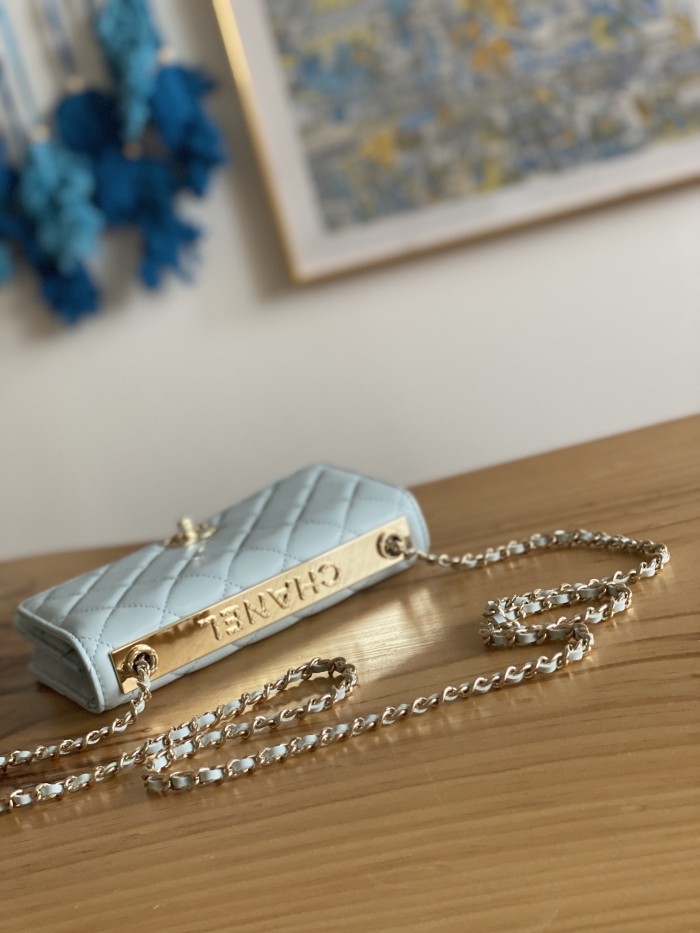 Handbag  Chanel  88632 size  19 cm