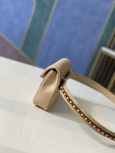 Handbag   Chanel  99009  size  18*3.5*12  cm