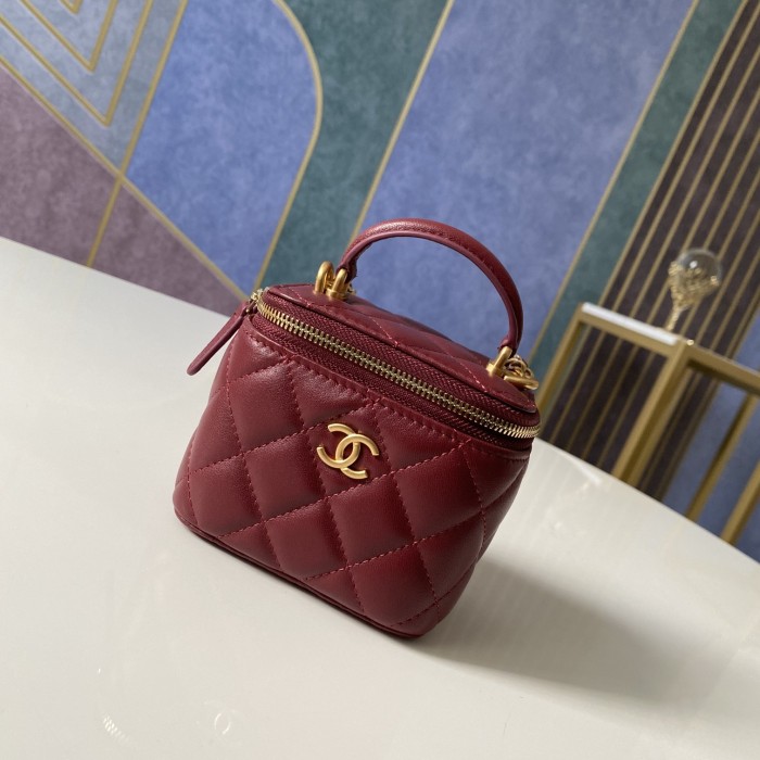 Handbag Chanel  81113  size  10 7 9 cm  