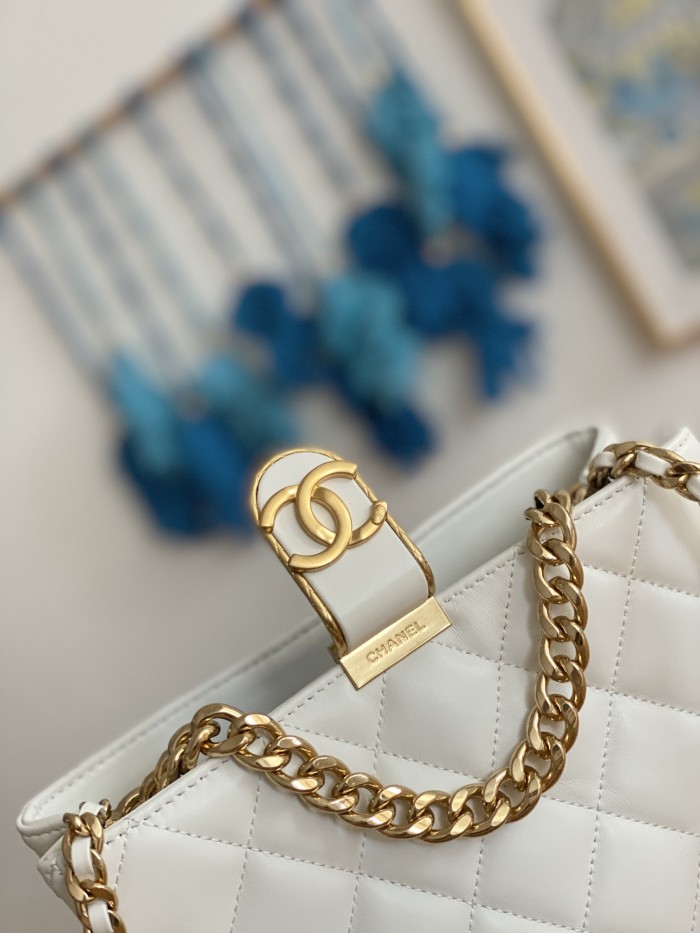  Handbag  Chanel 3476  size  17*23*7* cm