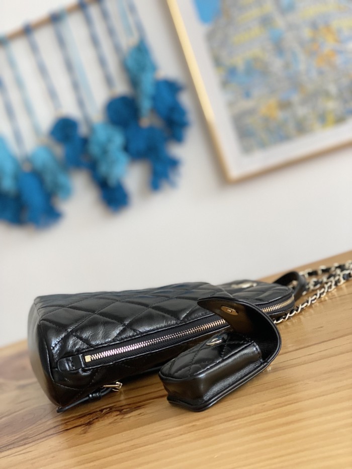 Handbag  Chanel  3332  size  21*23*8* cm