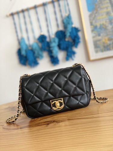 Handbag Chanel   3474  size  15*20*8 cm