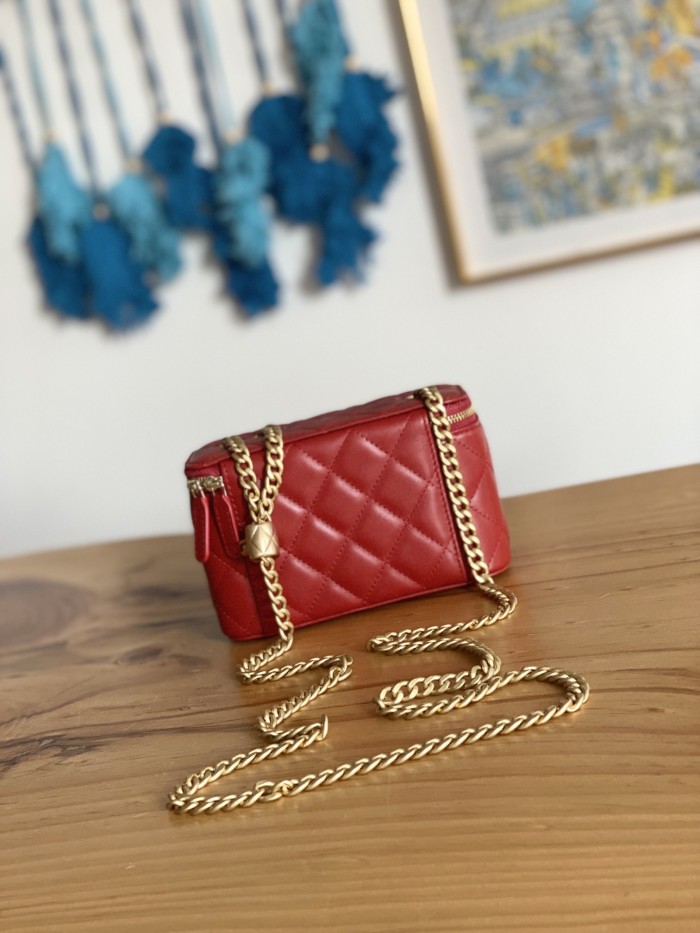 Handbag  Chanel 81222 size 16.5  cm