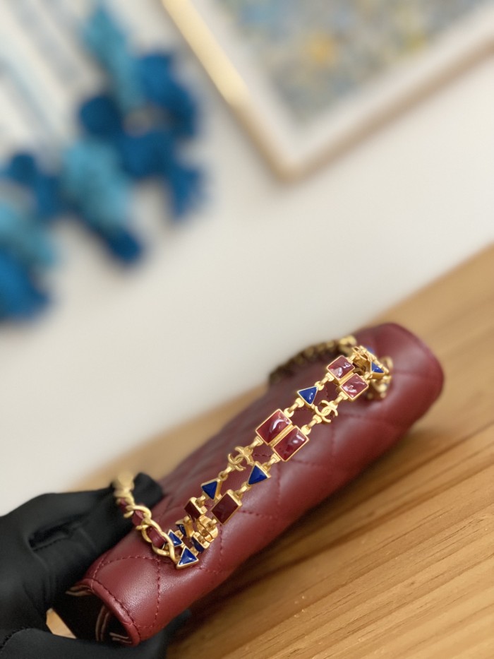 Handbag  Chanel  AP81214  size  10*18*4.5 cm