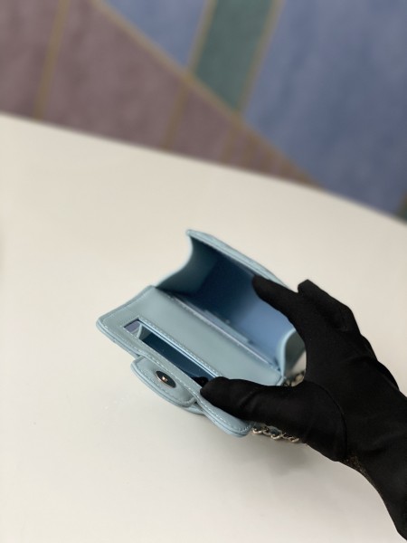 Handbag Chanel  81191 size  12 cm