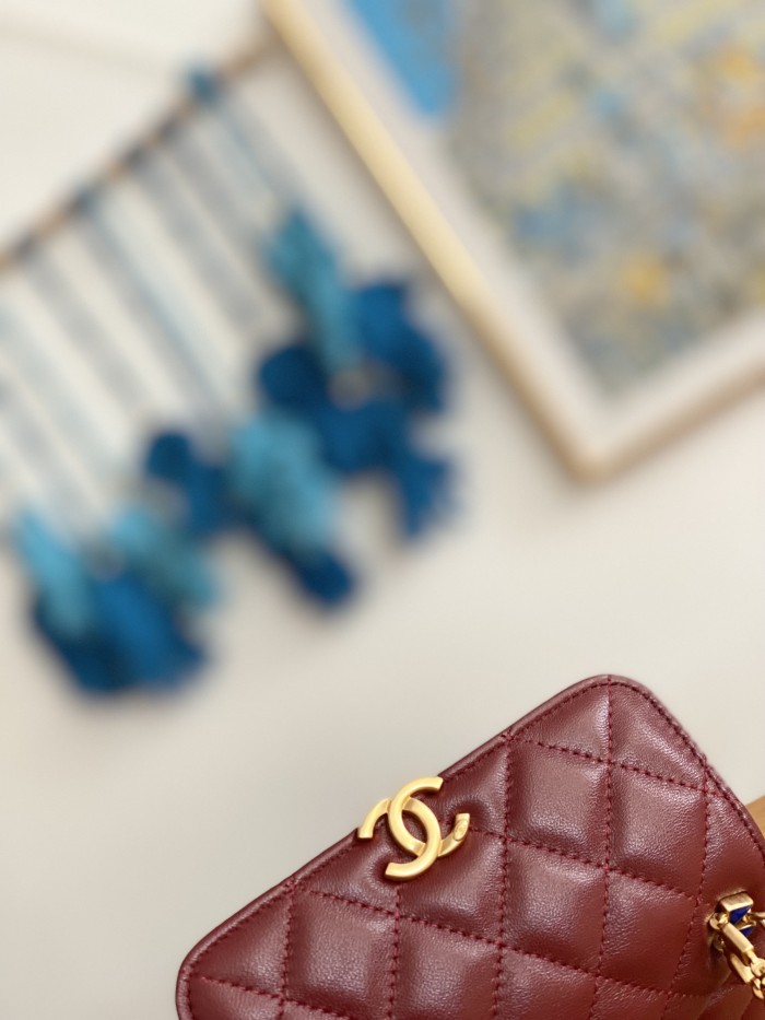 Handbag  Chanel  AP81213  size  11.5*14.5*5.5 cm