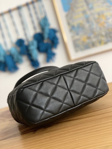 Handbag  Chanel 3477  size  22*25*9* cm