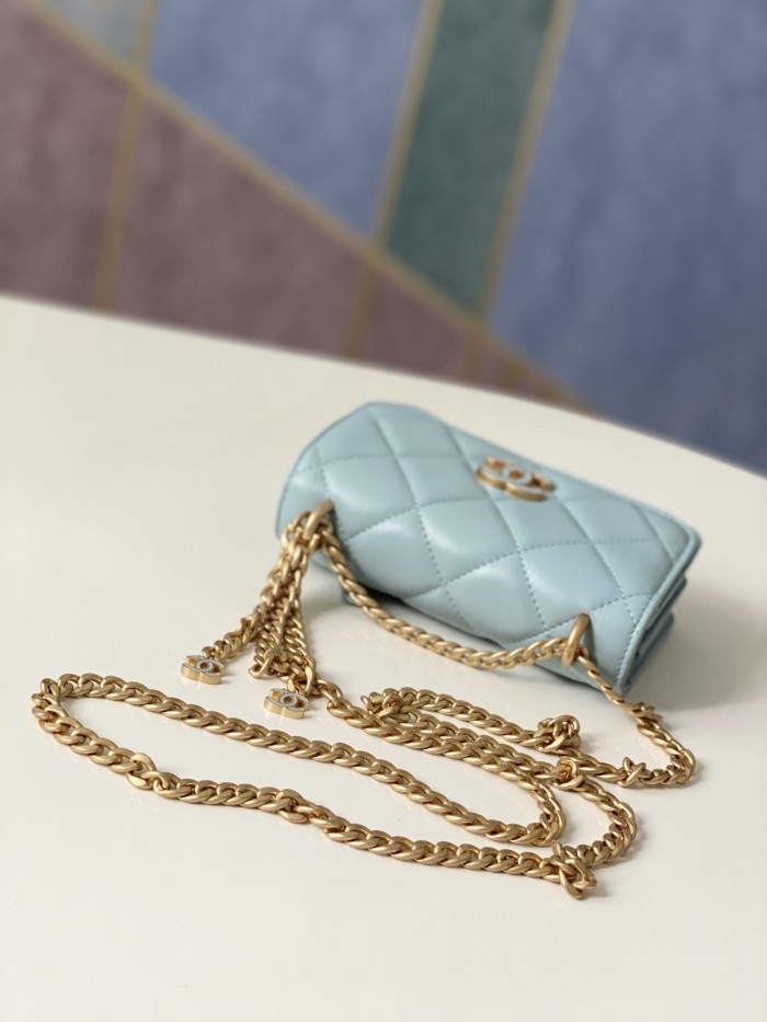 Handbag Chanel  81185  size  15 cm