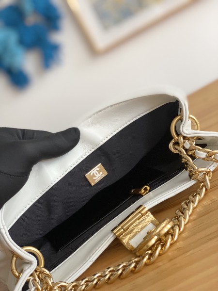  Handbag  Chanel 3476  size  17*23*7* cm