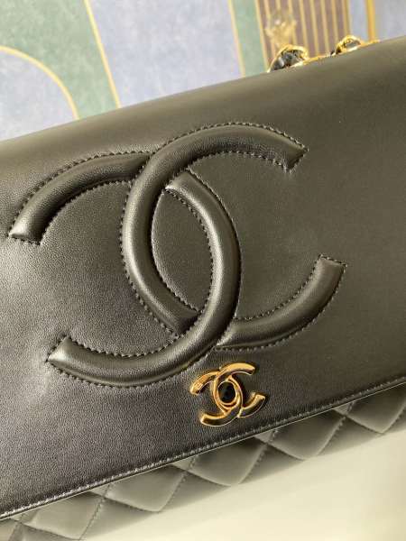 Handbag  Chanel  92233 size  33*11*23  cm