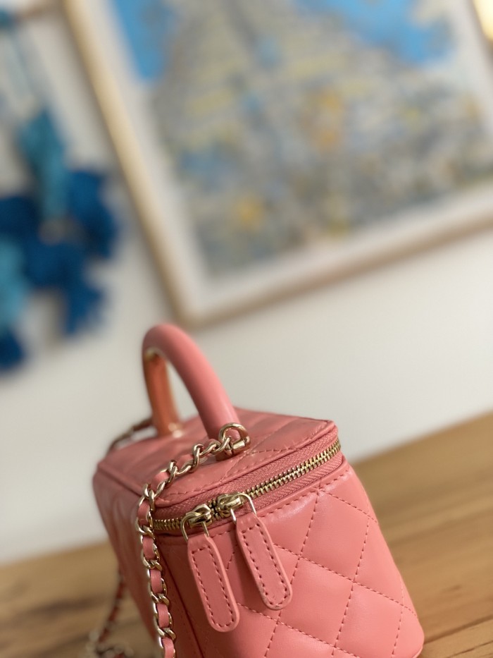 Handbag  Chanel  81208  size  9.5 17 8 cm