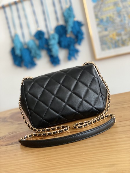 Handbag Chanel   3474  size  15*20*8 cm