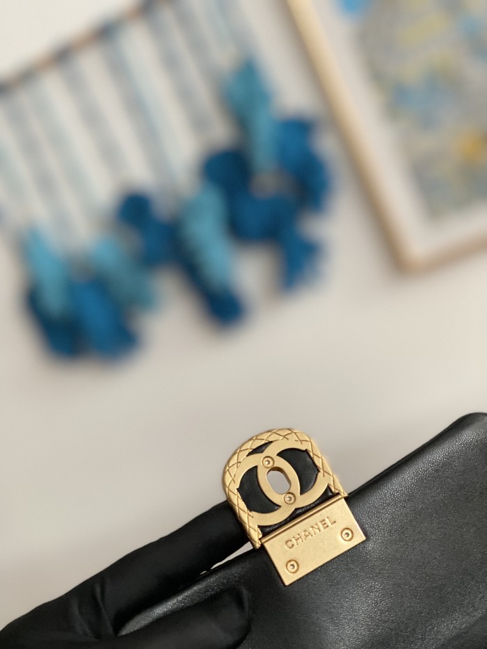 Handbag Chanel  3473  size  13*18*6 cm