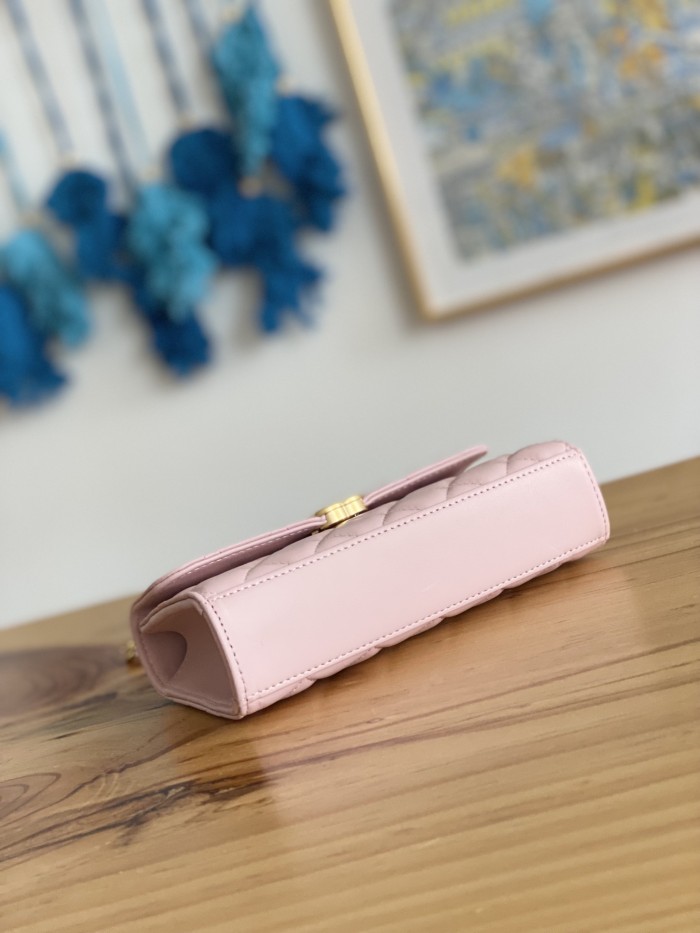 Handbag  Chanel  AP81214   size  10*18*4.5 cm