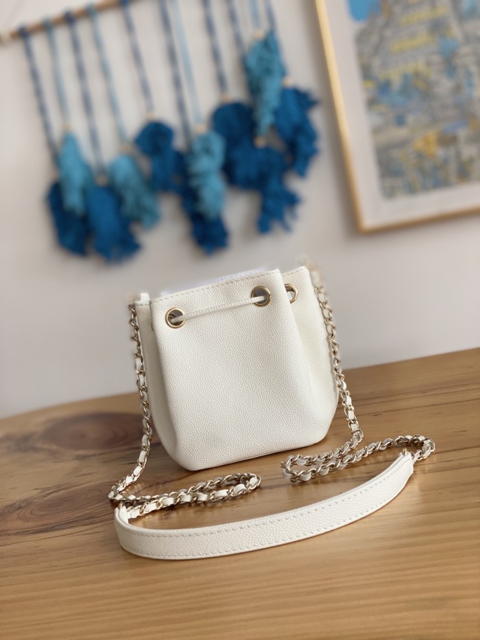 Handbag Chanel  2913  size  12.5*10*7.5 cm