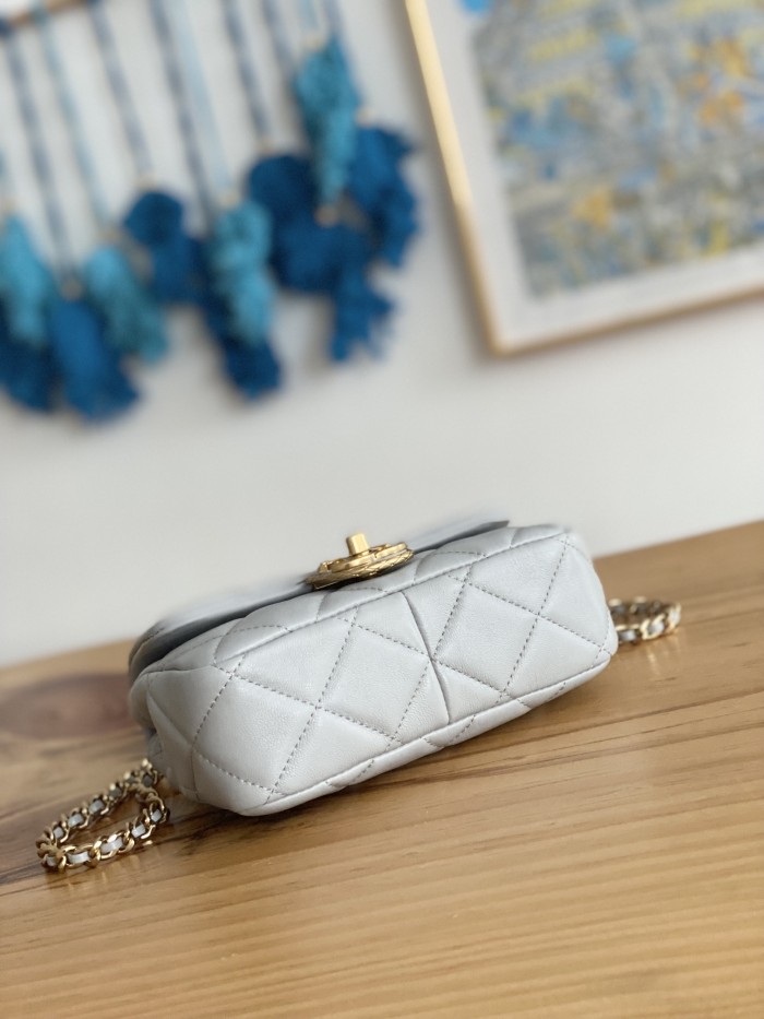 Handbag Chanel  3473  size  13*18*6 cm