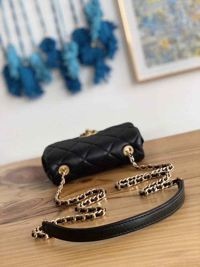 Handbag Chanel  3473  size  13*18*6 cm