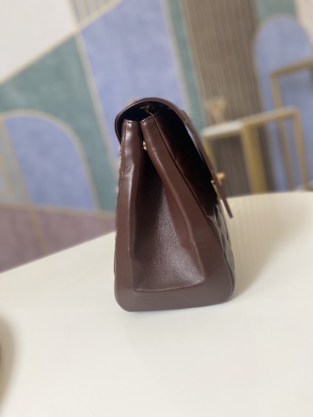 Handbag  Chanel  92233  size  33*11*23 cm