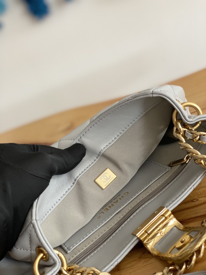  Handbag  Chanel  3476  size  17*23*7* cm