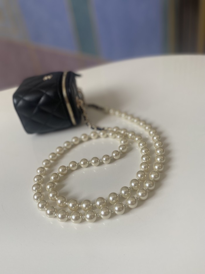 Handbag Chanel  81182  size  𝟴.𝟱*𝟭𝟭*𝟳 𝗰𝗺