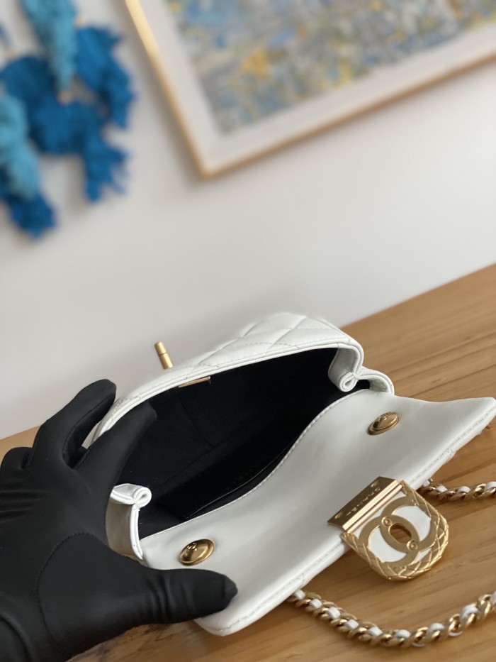 Handbag Chanel  3473  size  13*18*6  cm