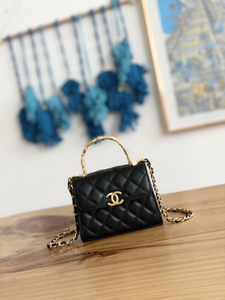 Handbag  Chanel  AP81212  size  8.5*11*4 cm