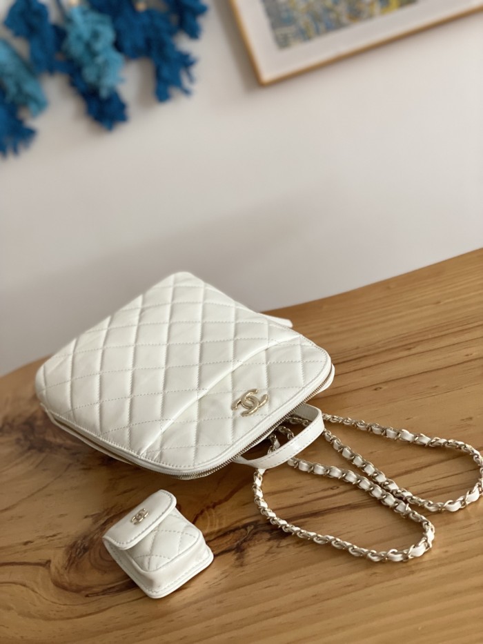  Handbag  Chanel 3332  size  21*23*8* cm