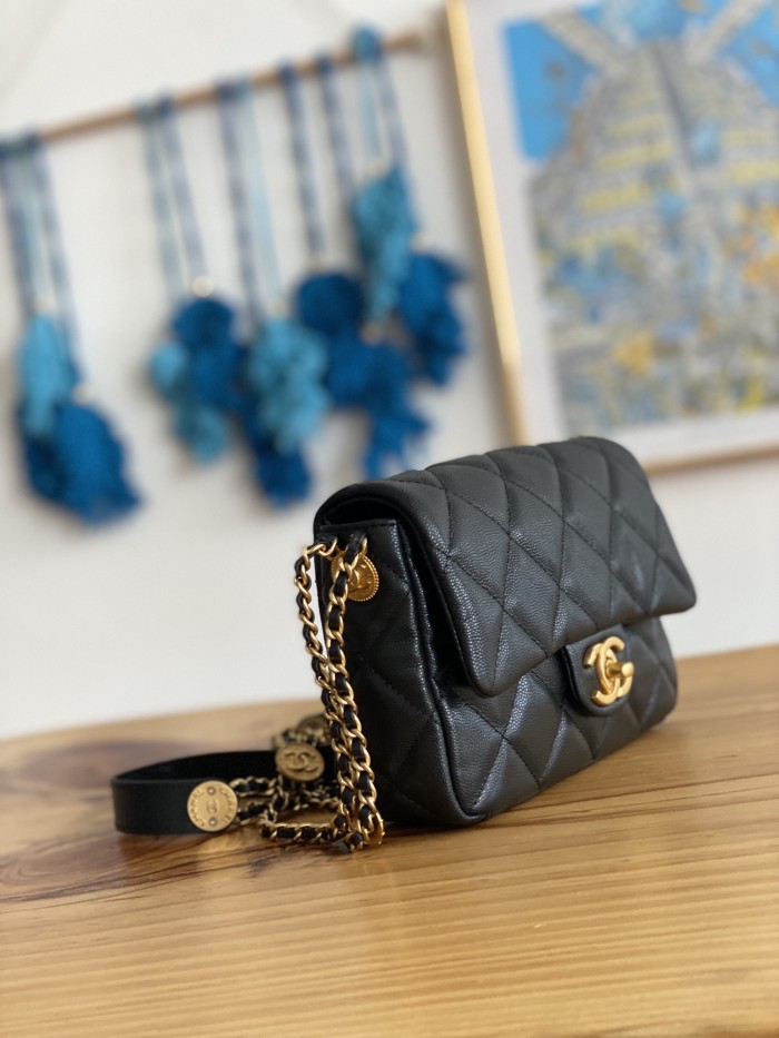 Handbag  Chanel  3369  size  21X14.5X6 cm