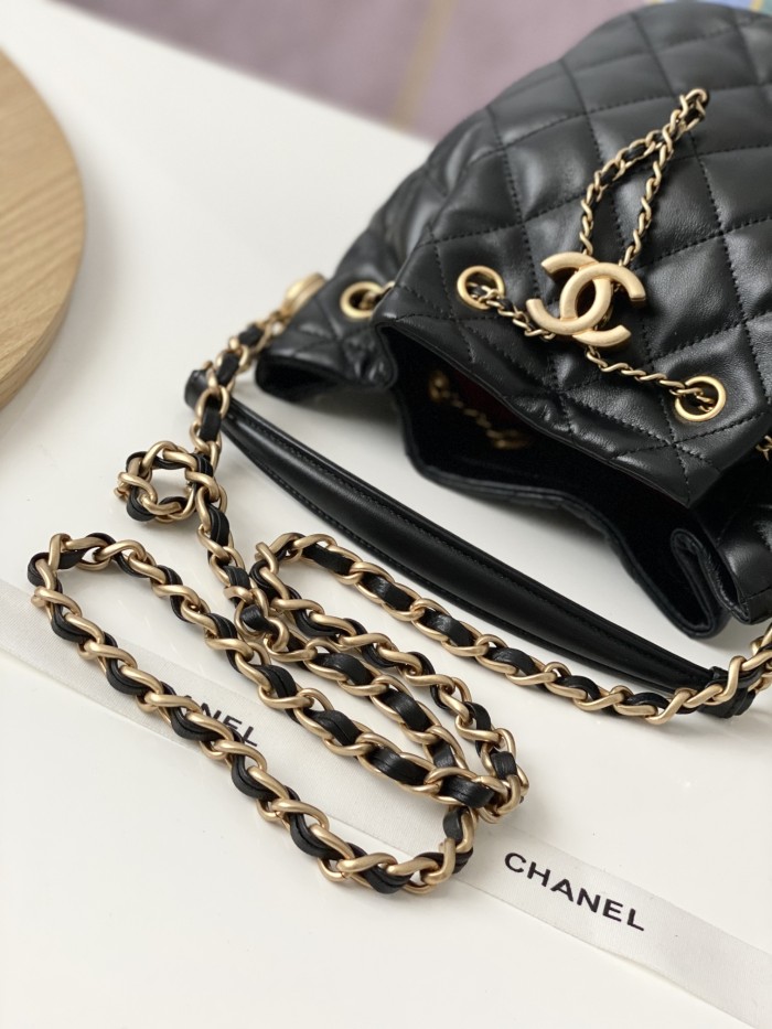 Handbag Chanel  2057  size  20*23*13 cm