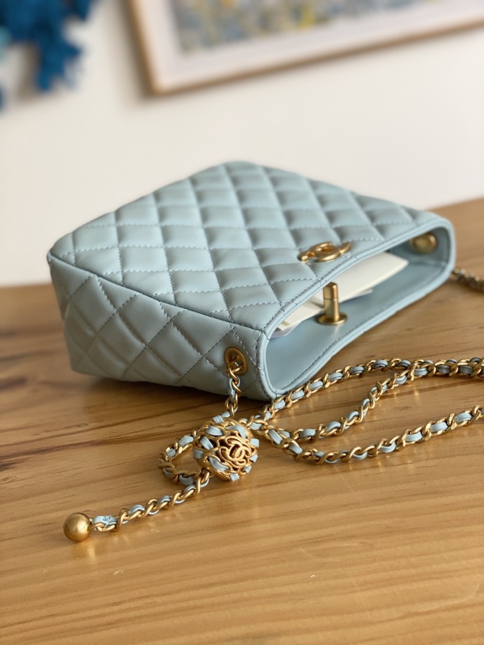 Handbag  Chanel  3259  size  16×19.5×8.5 cm 