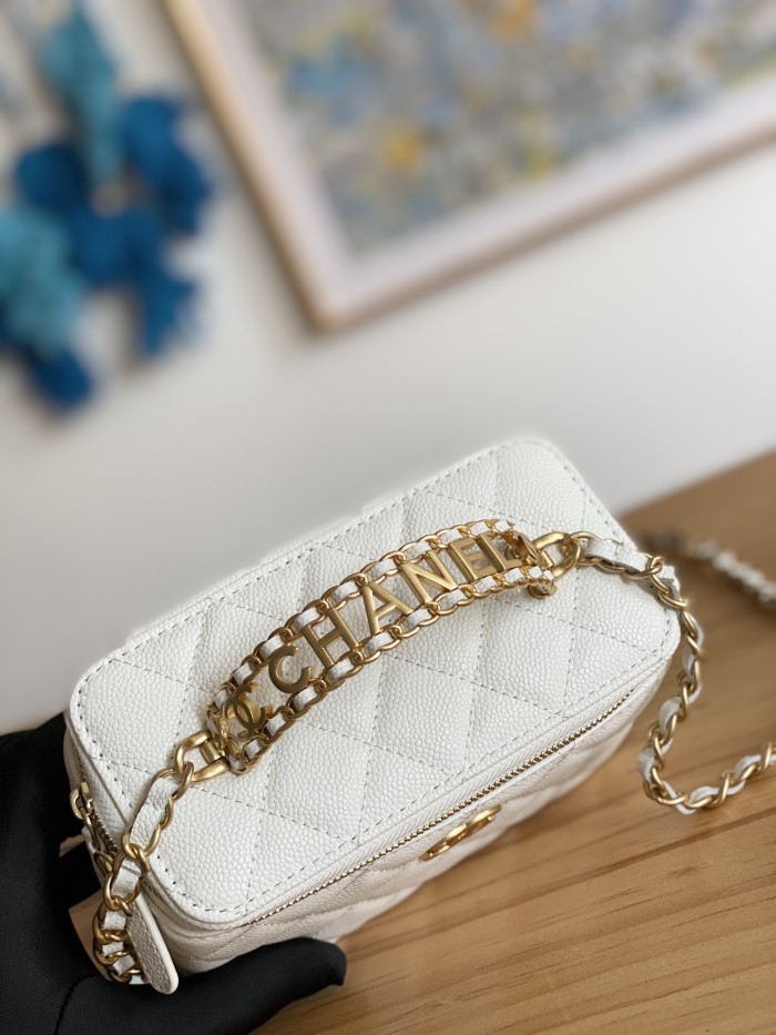 Handbag  Chanel  81195  size  16  9.5  8  cm