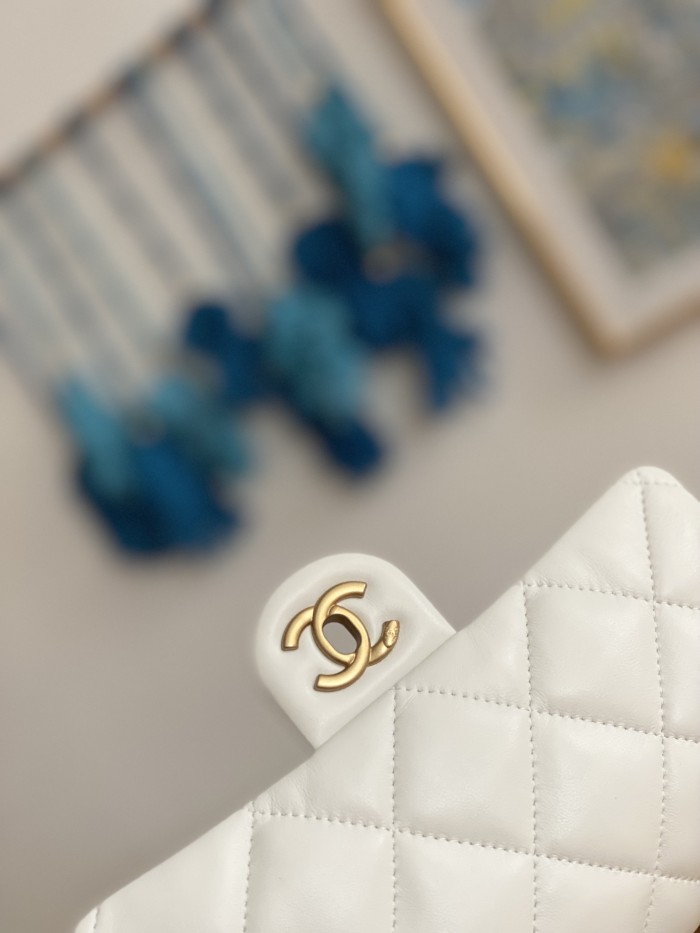 Handbag  Chanel  3457  size  14*20*8 cm