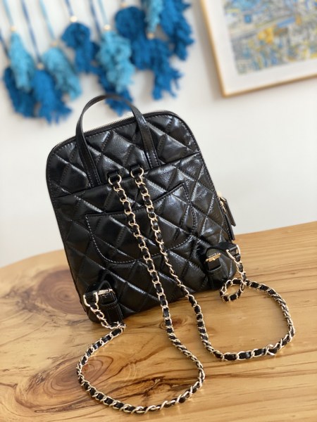 Handbag  Chanel  3332  size  21*23*8* cm