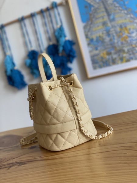 Handbag Chanel  8309  size 20 cm