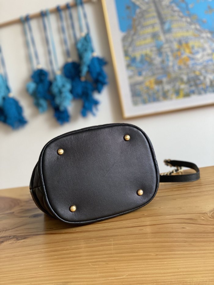 Handbag Chanel  8309 size  20 cm